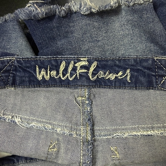 Wallflower Overall Shorts Factory Destroyed Distressed Dungaree Denim Romper - Picture 10 of 13